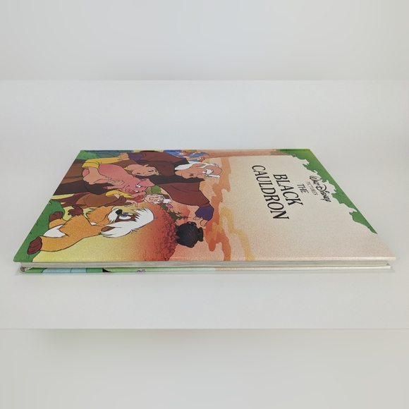 Disney's The Black Cauldron (Disney Classic Series,TwinBooks,Hardcover) - Picture 11 of 12